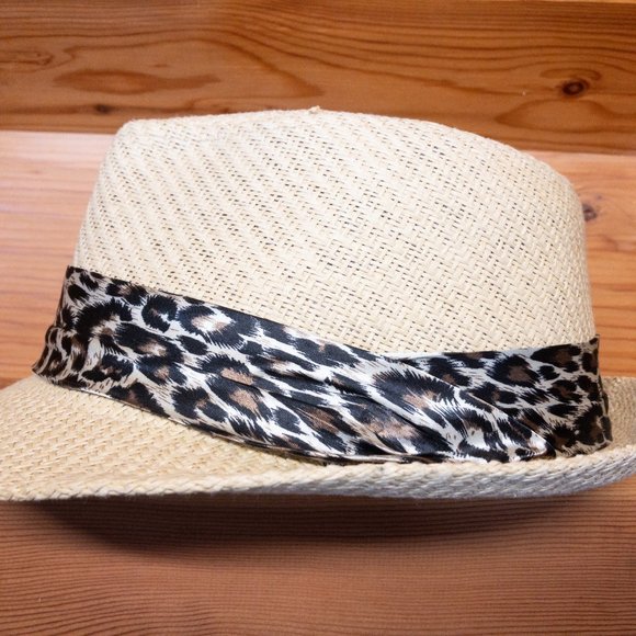 Cute and Stylish Fedora - Picture 5 of 5